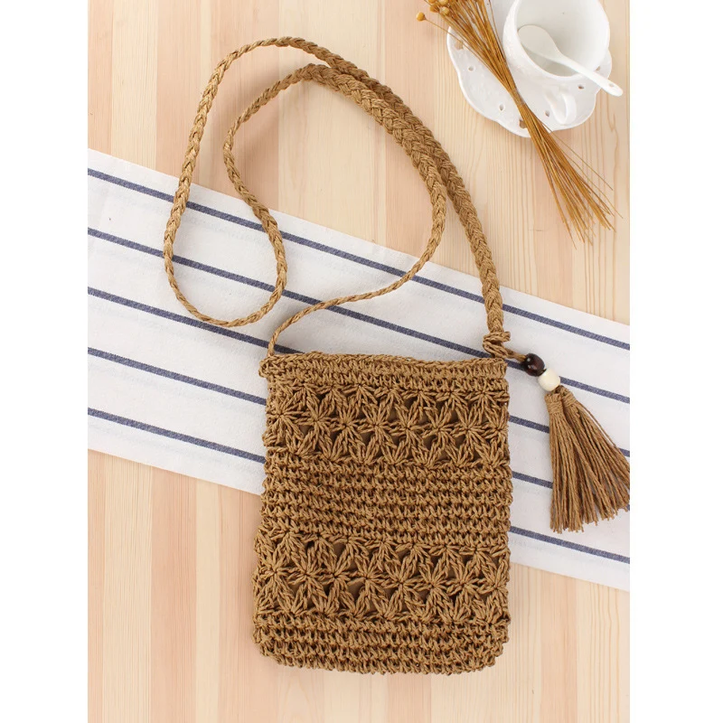 Makramee Schultertasche mit verspieltem Quastendetail Skanto