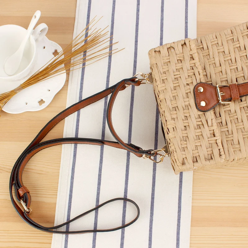Handtasche aus handgewebtem Naturmaterial mit stilvollem Lederverschluss Skanto