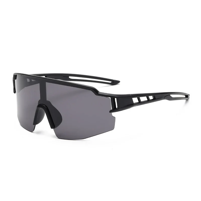 Unisex Skanto Sport-Wrap-Sonnenbrille mit ultraleichter Polycarbonat-Linse und rutschfesten Nasenpads