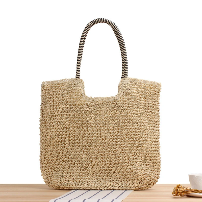 Handgefertigte Raffia-Umhängetasche mit strukturierter Oberfläche Skanto