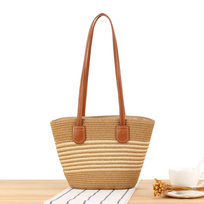 Strandtasche mit stilvollem Flechtdesign und hochwertigem Kunstledergriff Skanto