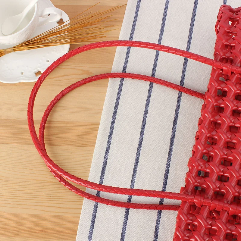 Stilvolle Weidentasche mit modernem Gitterdesign Skanto