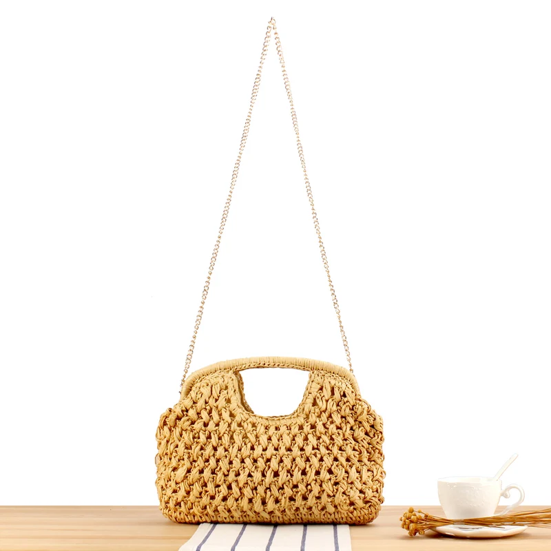 Elegante Raffia-Umhängetasche mit Kettenakzenten Skanto