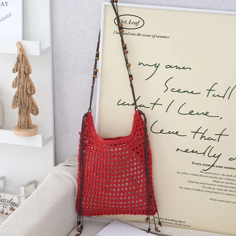 Handgefertigte Netztasche mit Holz-Akzenten Skanto