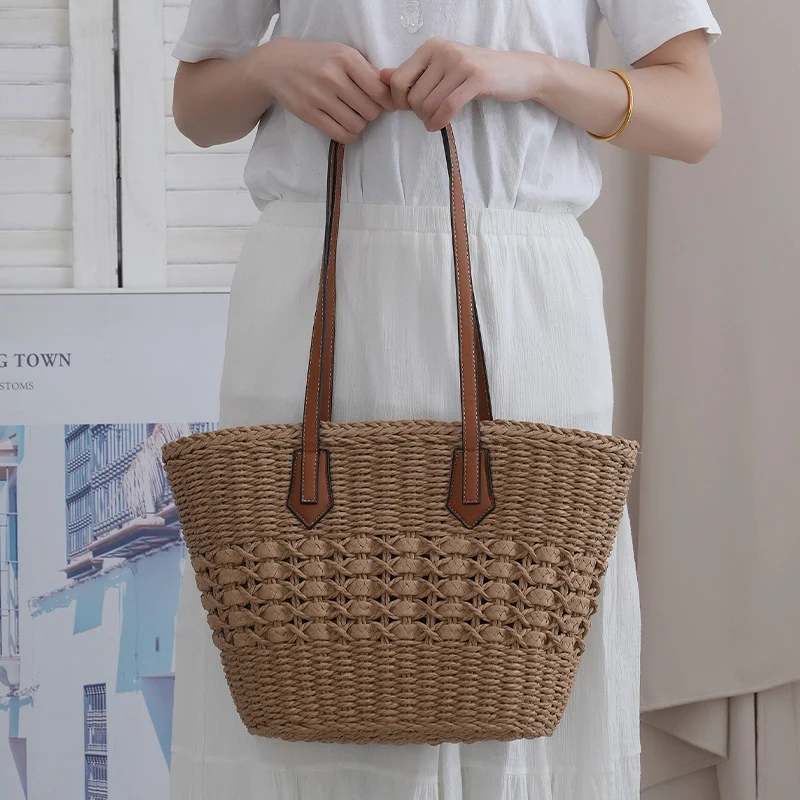 Handgefertigte Tragetasche und Strandtasche aus Naturmaterialien Skanto