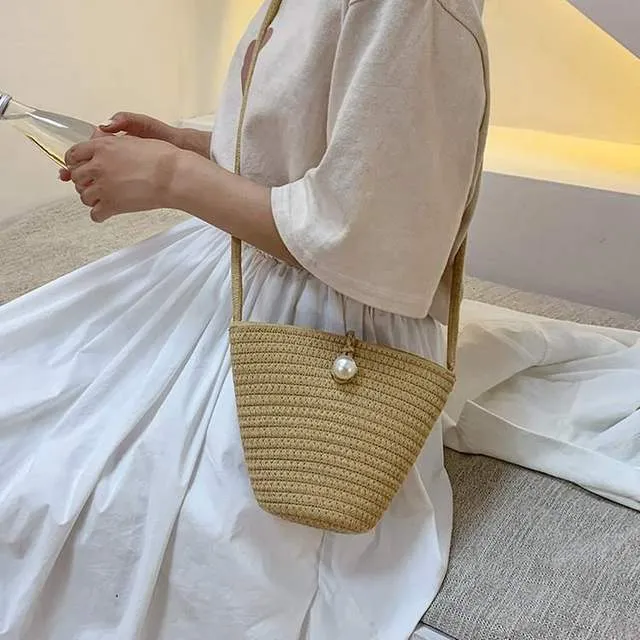 Elegante Umhängetasche mit Perlenverschluss Skanto