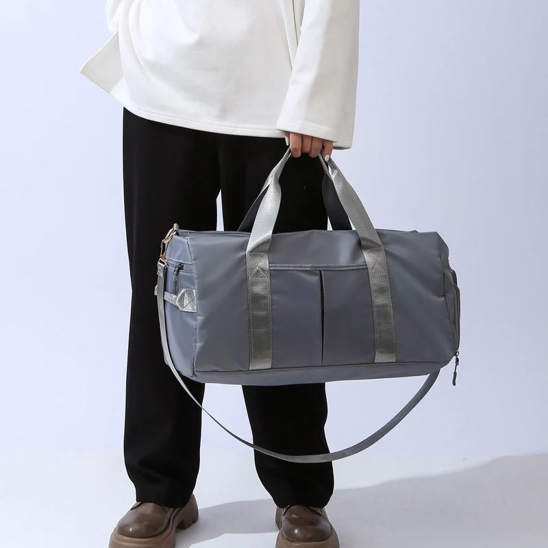 Sportliche Damen-Reisetasche Skanto