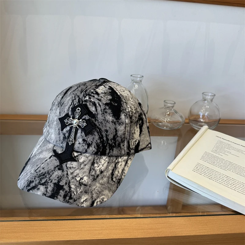 Herren Kappe mit Kreuz-Applikation Skanto