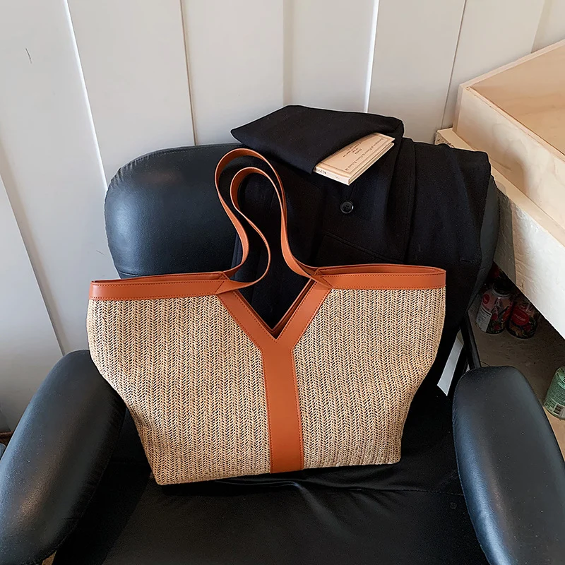 Großzügige und stilvolle Tote Bag Skanto