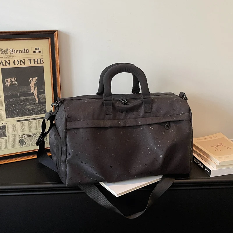 Sportliche und stilvolle Damen-Reisetasche Skanto