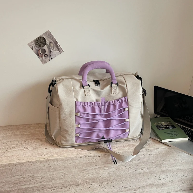 Damen Multifunktionale Sport- und Reisetasche mit elastischen Details Skanto