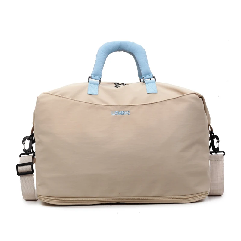Elegante und geräumige Damen Sport- und Reisetasche Skanto