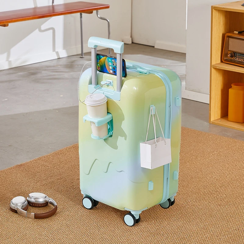 Smarter Koffer mit Integrierter Ladestation Skanto
