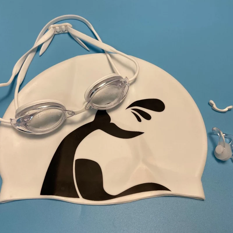 Schwimmbrille Skanto mit verstellbarem Kopfband und komfortablem Nasenpolster