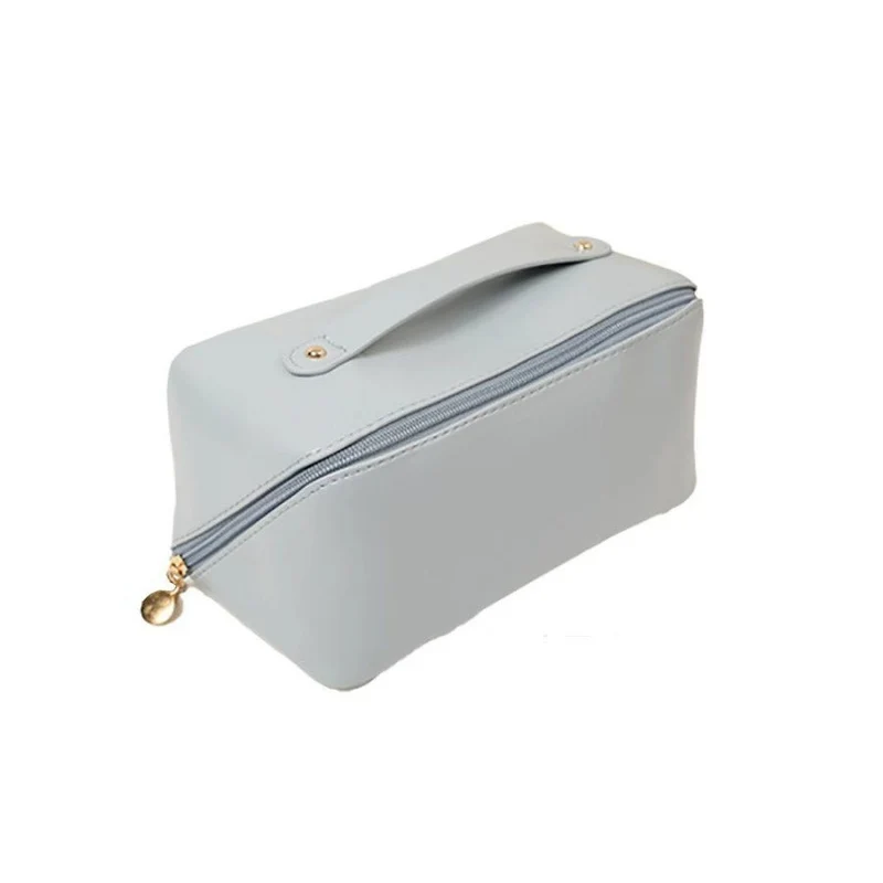 Luxuriöse Kosmetiktasche im minimalistischen Design Skanto