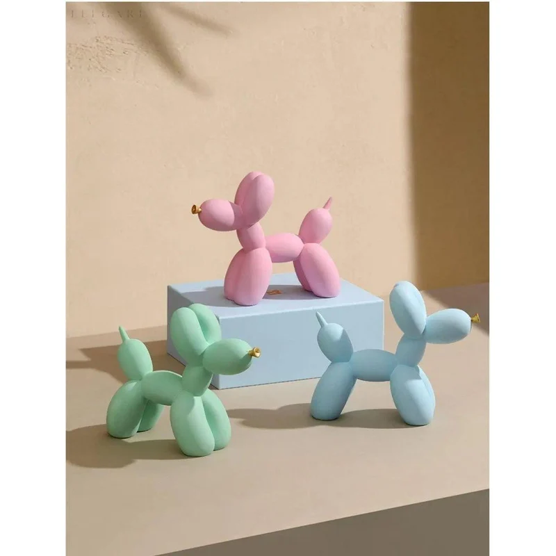 Haku – Ballonhund-Figur mit goldenen Augen | Skanto