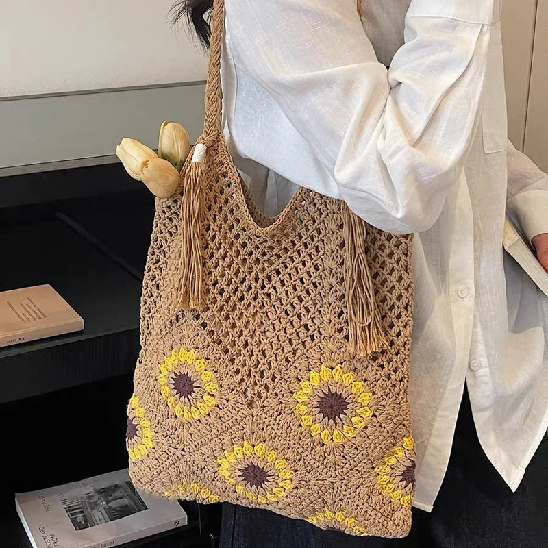 Freizeit-Strandtasche mit floralen Details Skanto