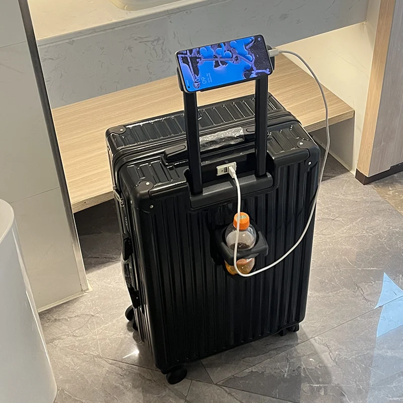 Smart Charging Hartschalenkoffer Skanto