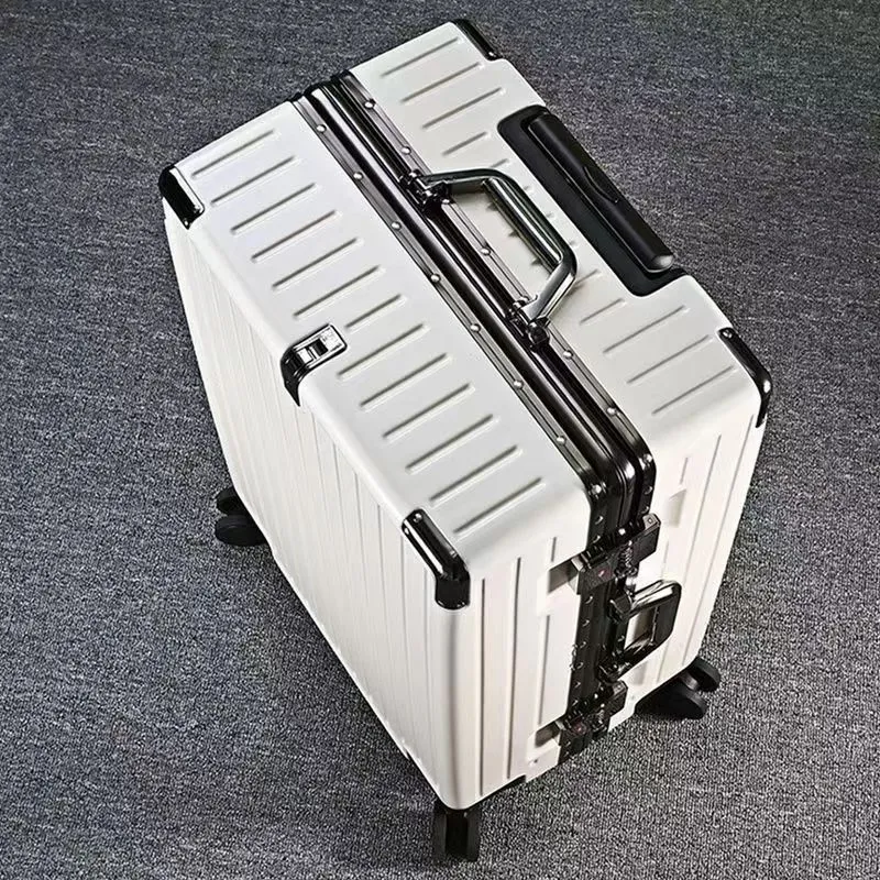 Robuster Expeditionskoffer Skanto