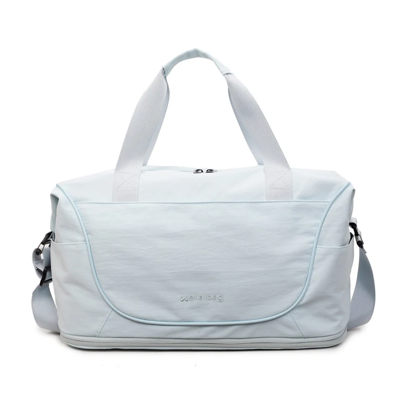 Sportliche Reisetasche für Damen mit geräumigem Innenraum und verstellbarem Schultergurt Skanto