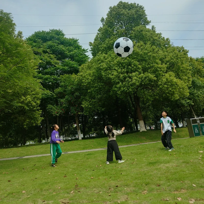 Unisex aufblasbarer Fußball mit großem Durchmesser Skanto