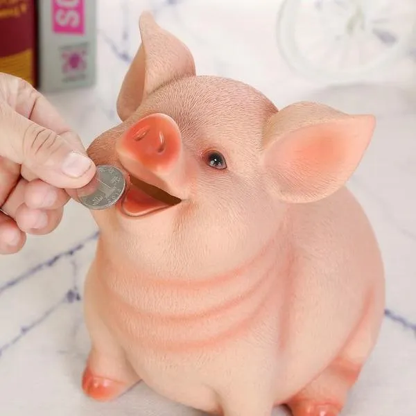 Realistisches fröhliches Sparschwein | Skanto