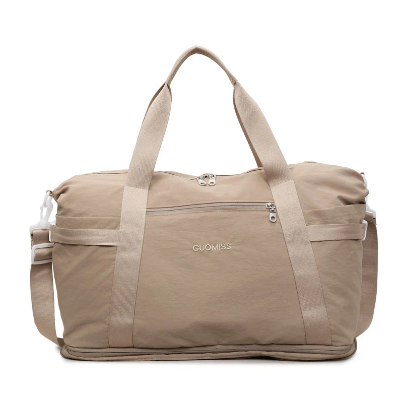 Sportliche Reisetasche für Damen mit praktischen Fächern Skanto