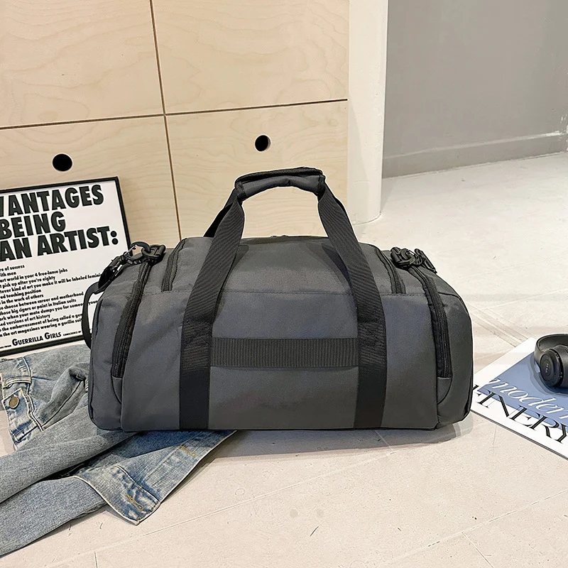 Sportliche Reisetasche für Damen mit praktischen Fächern Skanto
