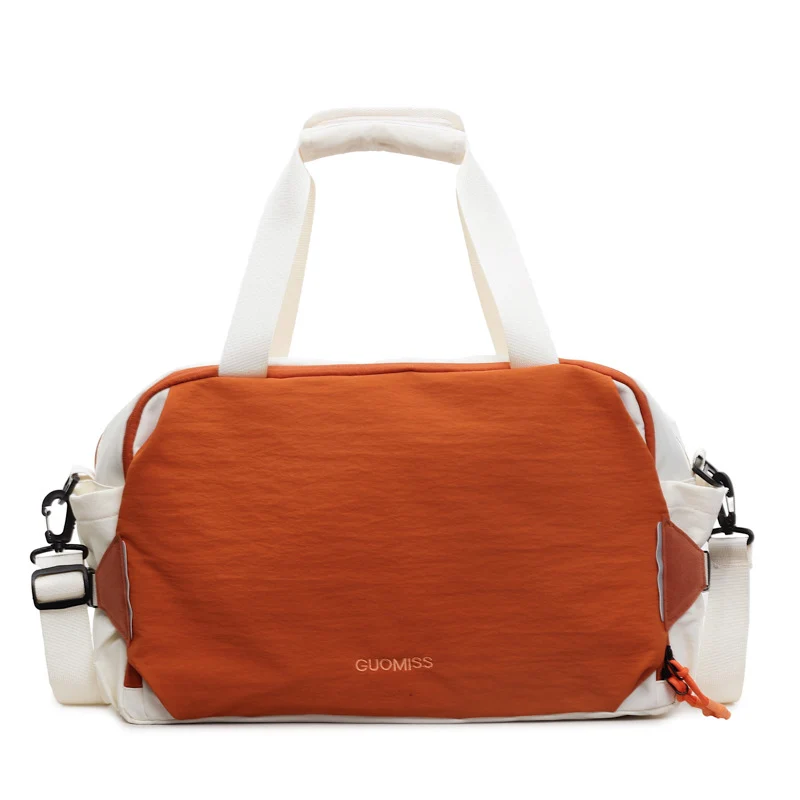 Sportliche Reisetasche für Damen mit praktischen Fächern Skanto