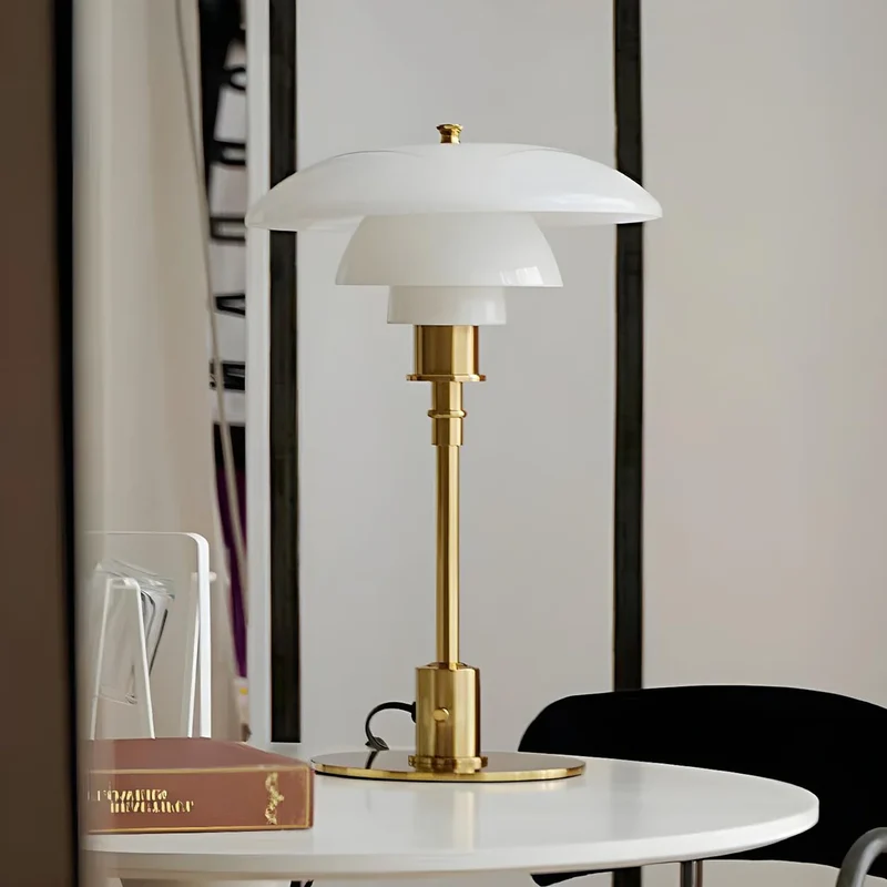 Nordische Glas-Tischlampe – Minimalistisches LED-Licht für Zuhause | Skanto