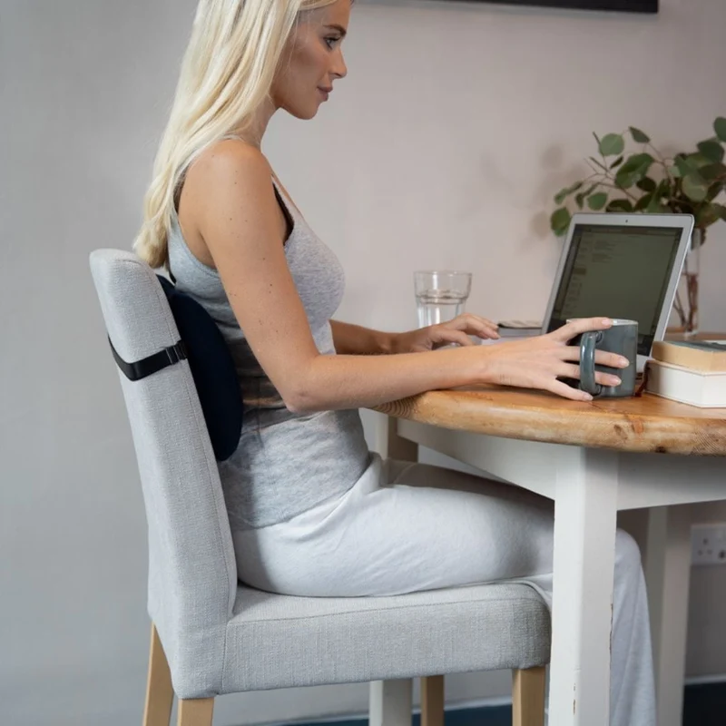 Kompakte Büro-Rückenlehne - Verstellbarer Gurt