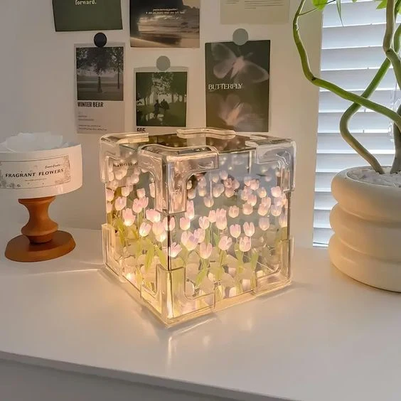 Blossom Box | Magisches Tulpenlicht | Skanto