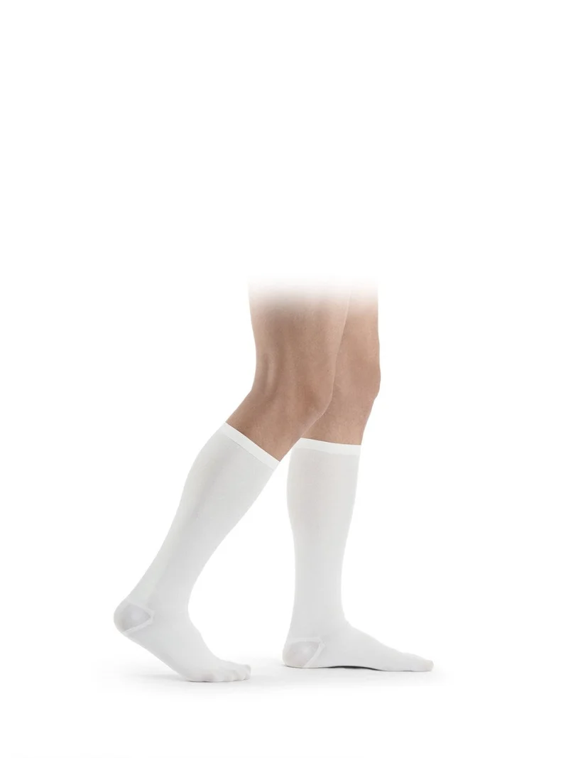 Specialities THROMBO Kniestrümpfe