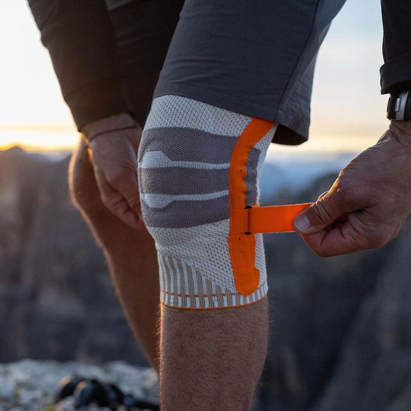 Bauerfeind Outdoor Knee Support